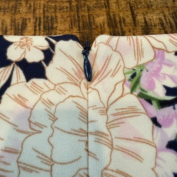 Vince Camuto Cocktail Sleeveless Blue Floral Dress Size 6 - Picture 5 of 7